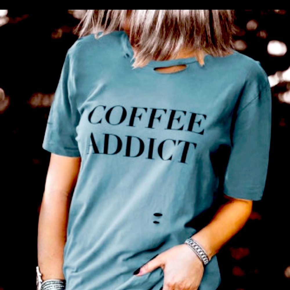 🌺Summer Tee shirt COFFEE ADDICT distressed fabric! Large